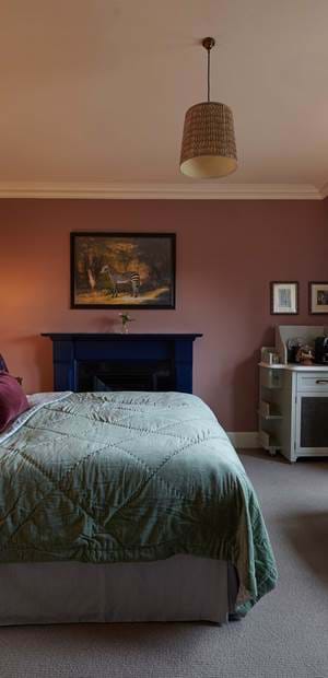 Hydrangea bedroom